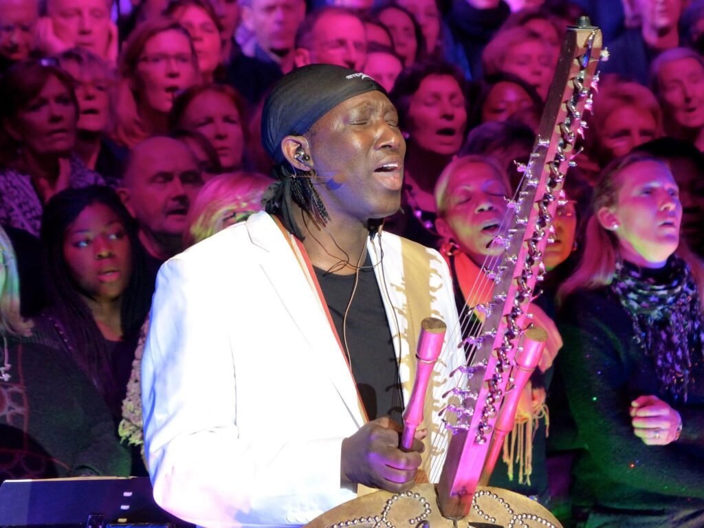 N'Faly Kouyaté avec la chorale